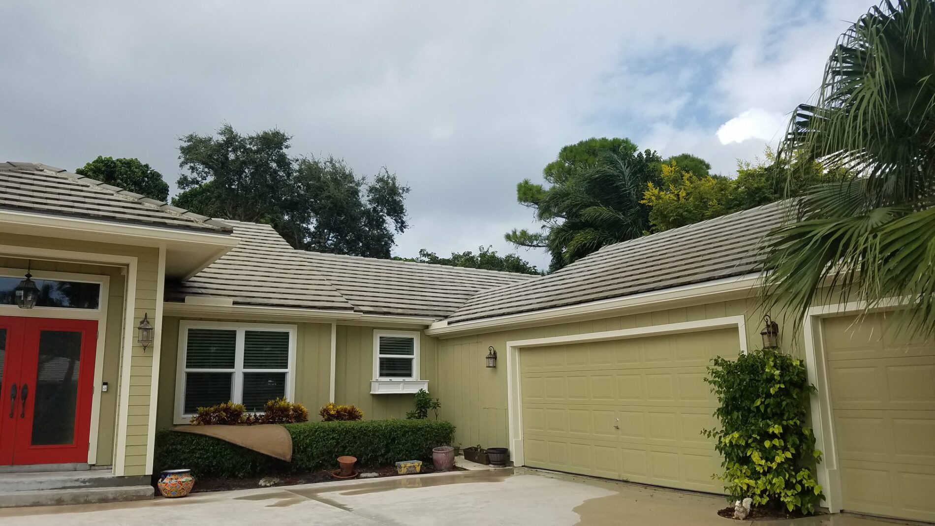roof cleaning Melbourne FL